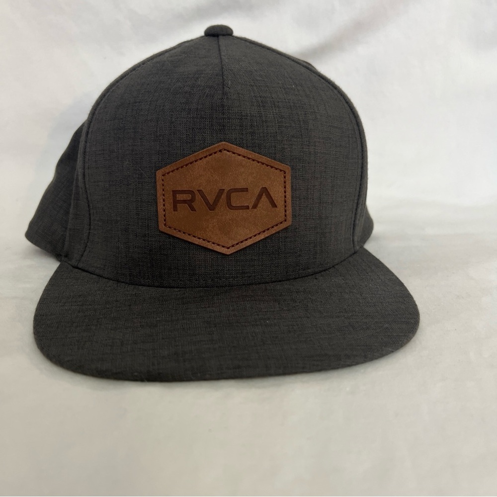 RVCA Commonwealth SnapBack Hat, Grey, Mid Fit, New without tags